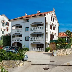 Katarina K Guest house Malinska
